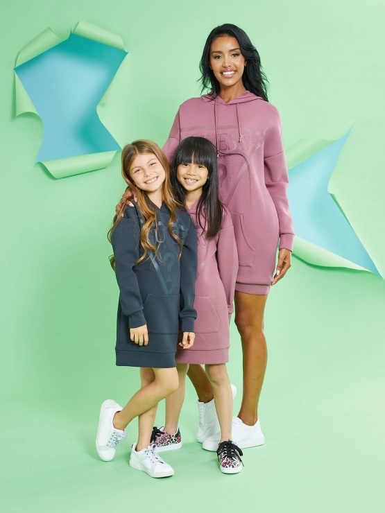 Guess Bordo Trgovina Videz