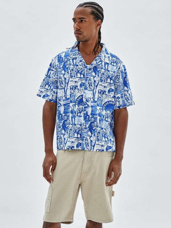 Bela Srajca S Potiskom Na Več Strani